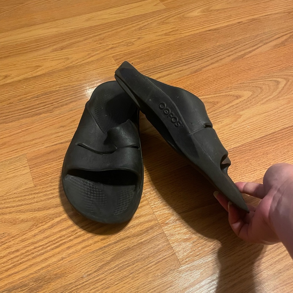 Oofos Black Slide Sandals